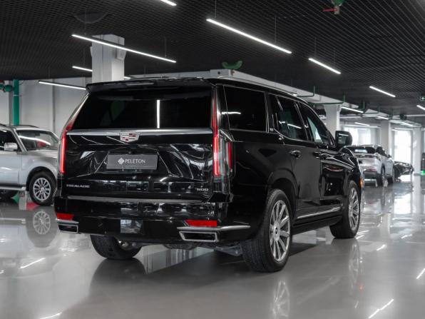 Cadillac Escalade V с пробегом 2023 года, цена 12 400 000 рублей, 17973 км, внедорожник, Автокод Объявления