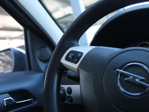 Opel Astra H Рестайлинг с пробегом 2008 года, цена 299 000 рублей, 249884 км, седан, Автокод Объявления