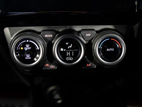Suzuki Swift V Рестайлинг с пробегом 2020 года, цена 1 090 300 рублей, 76043 км, хэтчбек, Автокод Объявления