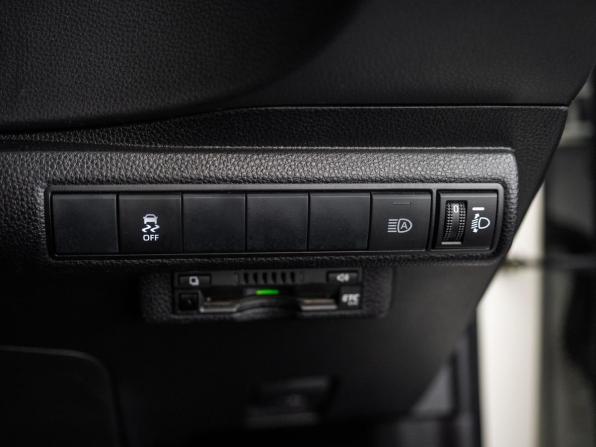 Toyota Corolla XII (E210) с пробегом 2020 года, цена 1 745 000 рублей, 31228 км, универсал, Автокод Объявления
