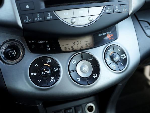 Toyota RAV4 III (XA30) с пробегом 2008 года, цена 1 279 000 рублей, 239940 км, внедорожник, Автокод Объявления