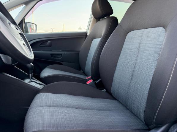 Kia Venga I Рестайлинг с пробегом 2014 года, цена 1 020 000 рублей, 134000 км, компактвэн, Автокод Объявления