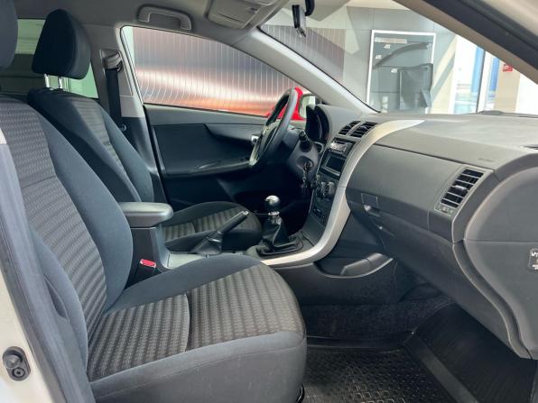 Toyota Corolla X (E140 E150) Рестайлинг с пробегом 2012 года, цена 849 000 рублей, 300000 км, седан, Автокод Объявления