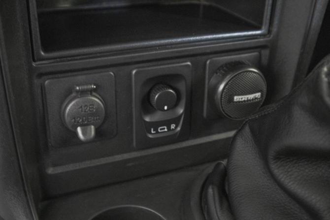 Chevrolet Niva I Рестайлинг с пробегом 2017 года, цена 879 000 рублей, 177486 км, внедорожник, Автокод Объявления