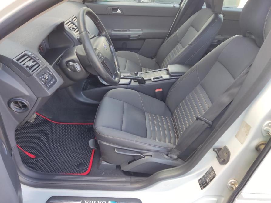 Volvo S40 II Рестайлинг Ростов-на-Дону  - изображение 9