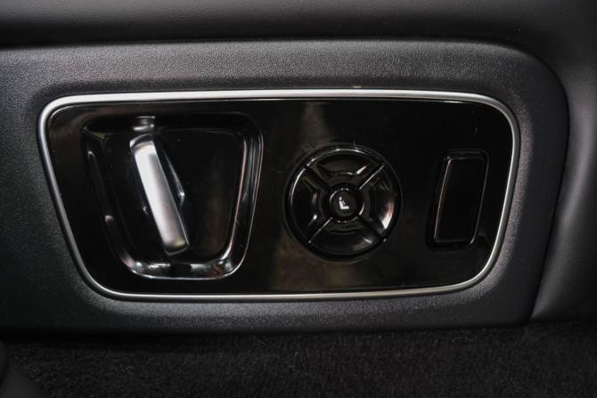Li Auto (Lixiang) L7 I с пробегом 2023 года, цена 5 929 000 рублей, 39000 км, внедорожник, Автокод Объявления