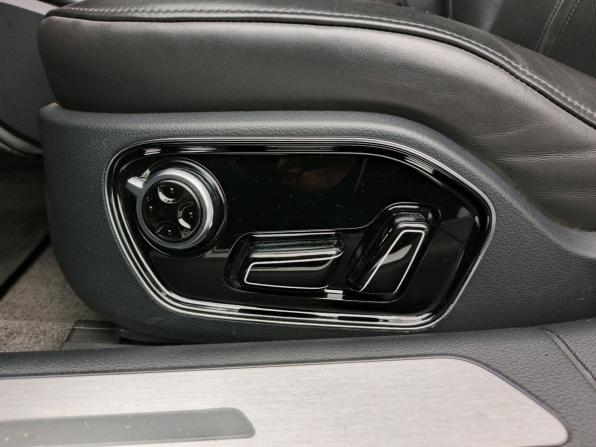Audi A8 III (D4) Рестайлинг с пробегом 2014 года, цена 1 889 000 рублей, 259854 км, седан, Автокод Объявления