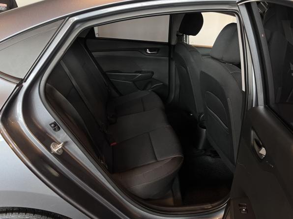 Hyundai Solaris II с пробегом 2018 года, цена 1 254 000 рублей, 138926 км, седан, Автокод Объявления