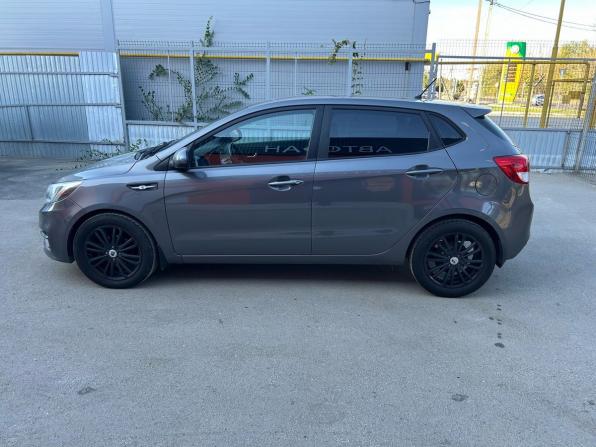 Kia Rio III Рестайлинг с пробегом 2016 года, цена 990 000 рублей, 119000 км, хэтчбек, Автокод Объявления