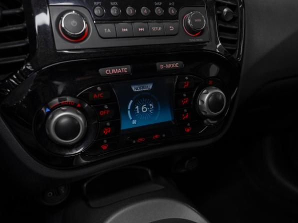 Nissan Juke I с пробегом 2014 года, цена 995 000 рублей, 159268 км, внедорожник, Автокод Объявления
