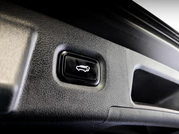 Hyundai Santa Fe IV Рестайлинг с пробегом 2021 года, цена 3 950 000 рублей, 38670 км, внедорожник, Автокод Объявления