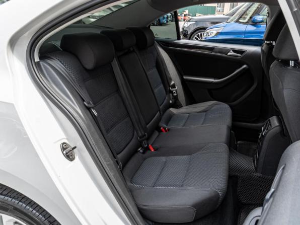 Volkswagen Jetta VI с пробегом 2013 года, цена 1 095 000 рублей, 183541 км, седан, Автокод Объявления