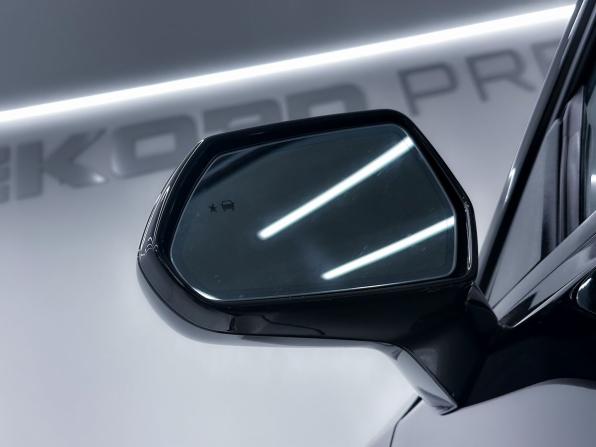 Chevrolet Camaro VI Рестайлинг с пробегом 2018 года, цена 4 900 000 рублей, 106767 км, купе, Автокод Объявления