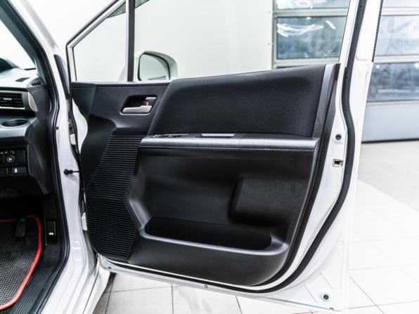 Honda Freed I Рестайлинг с пробегом 2013 года, цена 999 000 рублей, 130580 км, компактвэн, Автокод Объявления