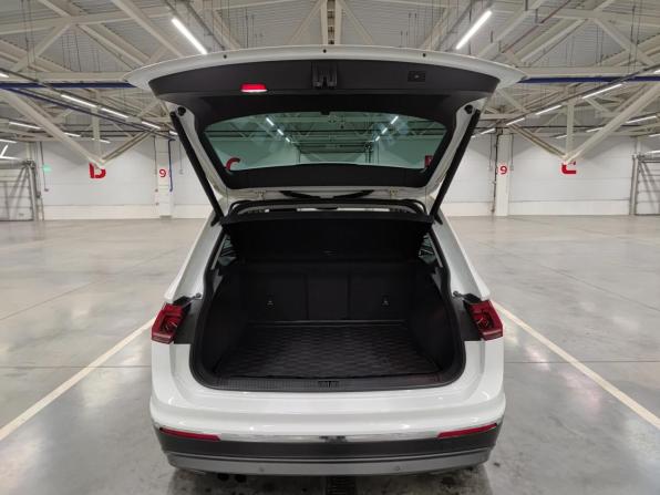 Volkswagen Tiguan II с пробегом 2017 года, цена 2 640 000 рублей, 127557 км, внедорожник, Автокод Объявления