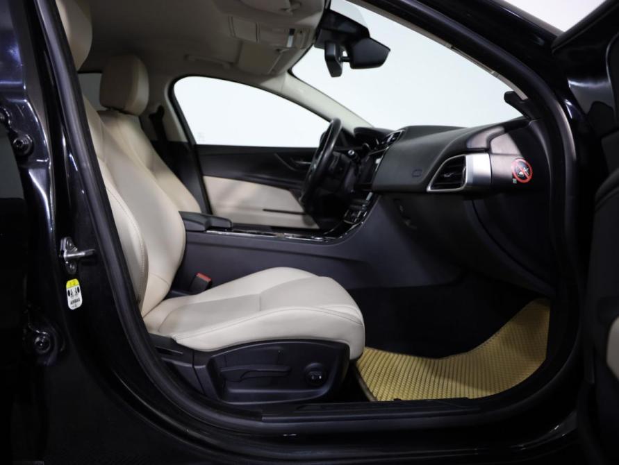 Jaguar XE I Санкт-Петербург  - изображение 20