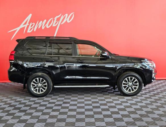 Toyota Land Cruiser Prado 150 Series Рестайлинг 2 с пробегом 2018 года, цена 3 750 000 рублей, 266900 км, внедорожник, Автокод Объявления