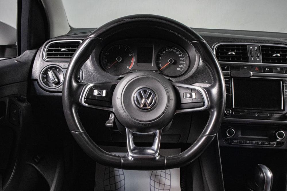 Volkswagen Polo V Рестайлинг Сургут  - изображение 11