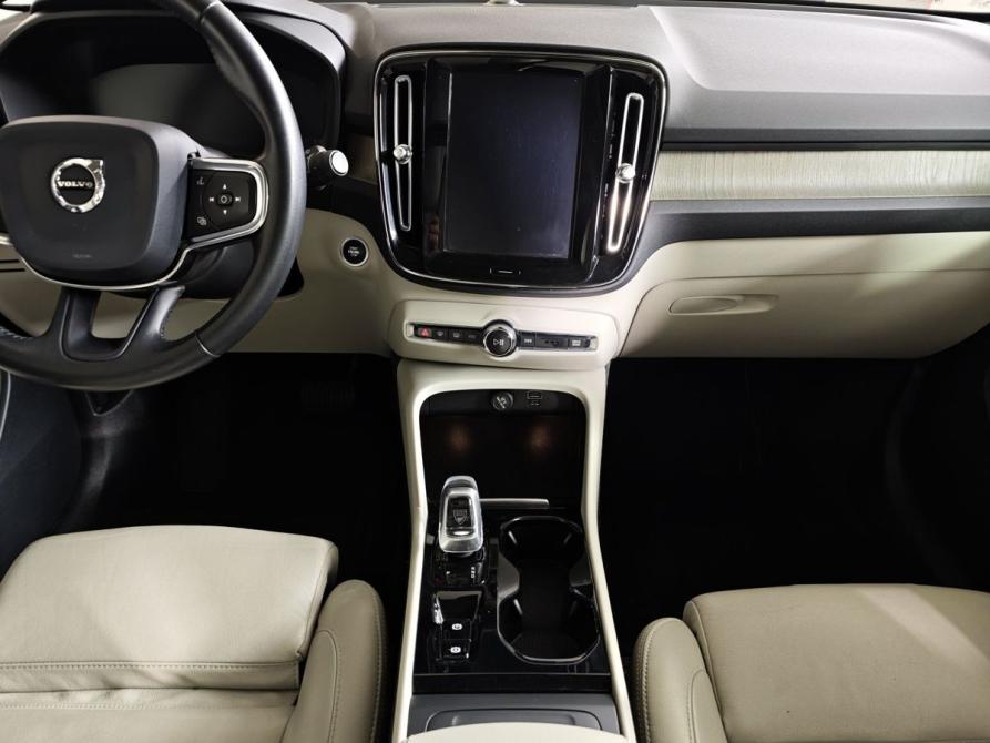 Volvo XC40 I Москва  - изображение 15