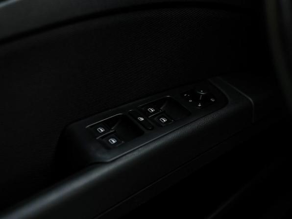 Skoda Superb II Рестайлинг с пробегом 2014 года, цена 1 000 000 рублей, 221774 км, лифтбек, Автокод Объявления