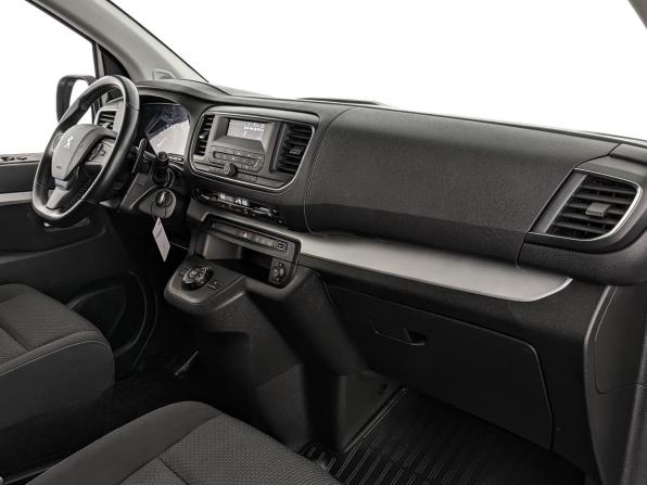 Peugeot Traveller I с пробегом 2019 года, цена 2 500 000 рублей, 150484 км, минивэн, Автокод Объявления