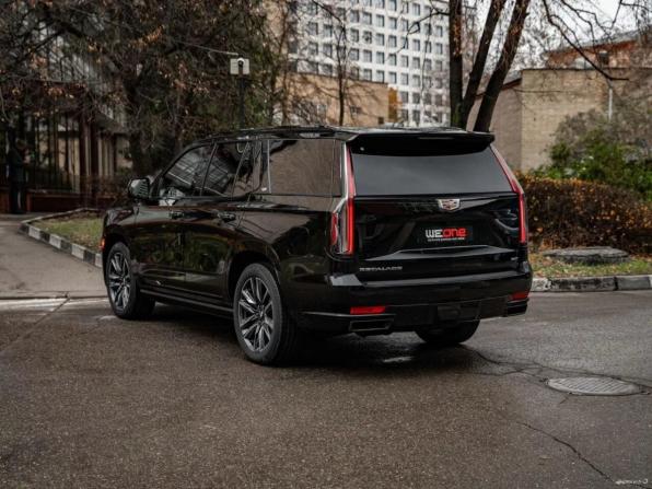 Cadillac Escalade V с пробегом 2024 года, цена 23 500 000 рублей, 18 км, внедорожник, Автокод Объявления
