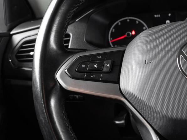 Volkswagen Polo VI с пробегом 2020 года, цена 1 740 000 рублей, 100267 км, лифтбек, Автокод Объявления