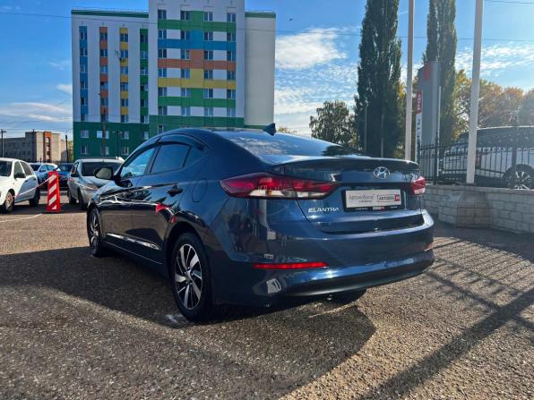Hyundai Elantra VI (AD) с пробегом 2018 года, цена 1 390 000 рублей, 127192 км, седан, Автокод Объявления