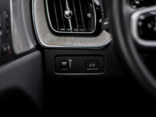 Volvo XC60 II с пробегом 2019 года, цена 3 830 000 рублей, 86599 км, внедорожник, Автокод Объявления