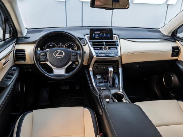 Lexus NX I с пробегом 2016 года, цена 2 799 000 рублей, 133317 км, внедорожник, Автокод Объявления