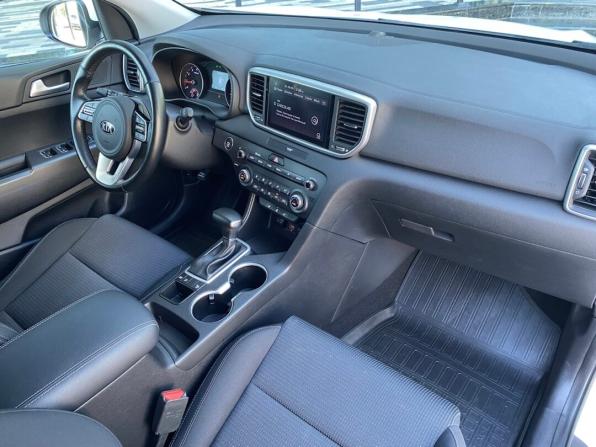 Kia Sportage IV Рестайлинг с пробегом 2022 года, цена 2 549 000 рублей, 38773 км, внедорожник, Автокод Объявления