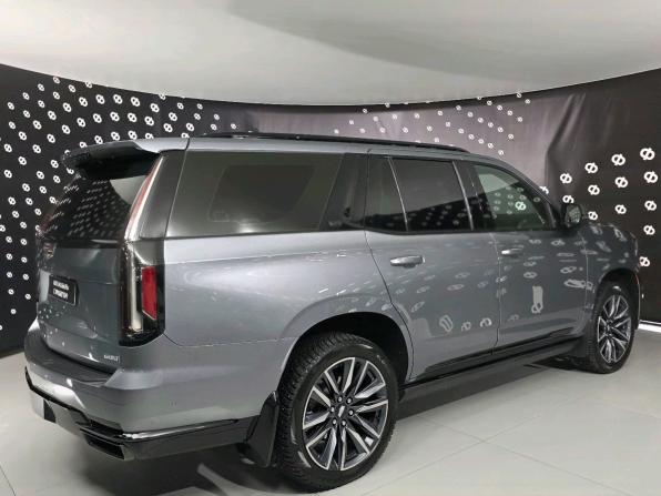 Cadillac Escalade V с пробегом 2022 года, цена 11 499 000 рублей, 38137 км, внедорожник, Автокод Объявления