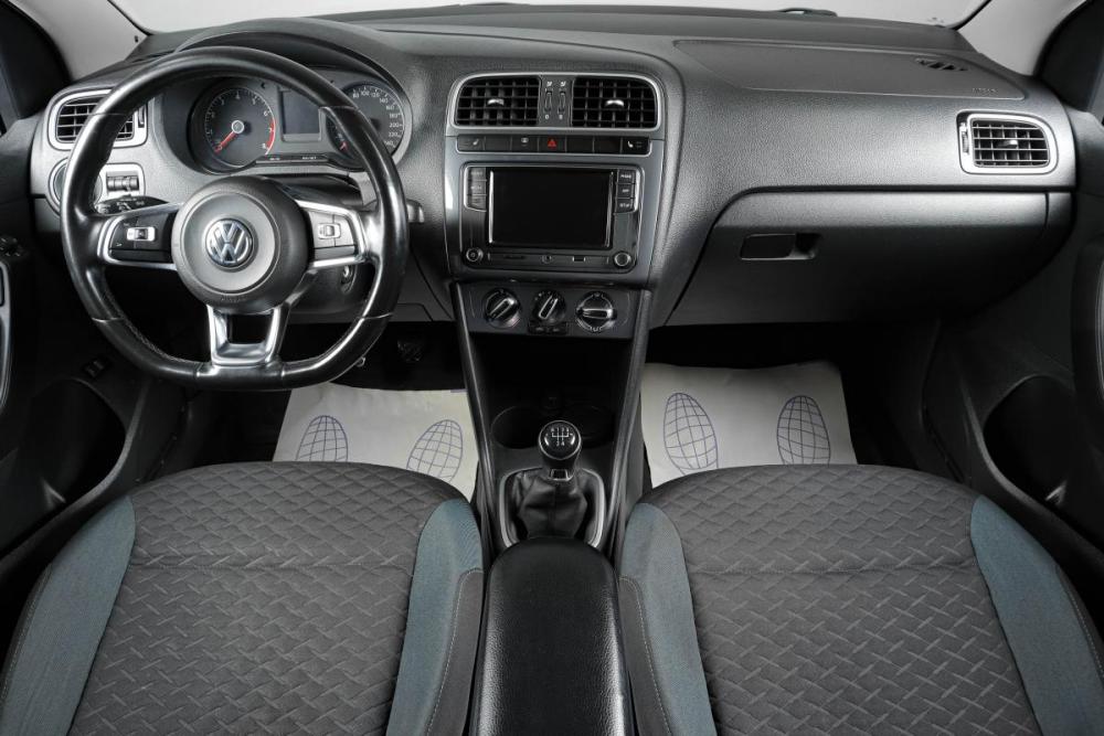 Volkswagen Polo V Рестайлинг Тюмень  - изображение 13