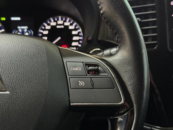 Mitsubishi Outlander III Рестайлинг 3 с пробегом 2020 года, цена 2 395 000 рублей, 130705 км, внедорожник, Автокод Объявления