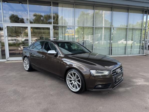 Audi A4 IV (B8) Рестайлинг с пробегом 2013 года, цена 1 450 000 рублей, 243111 км, седан, Автокод Объявления