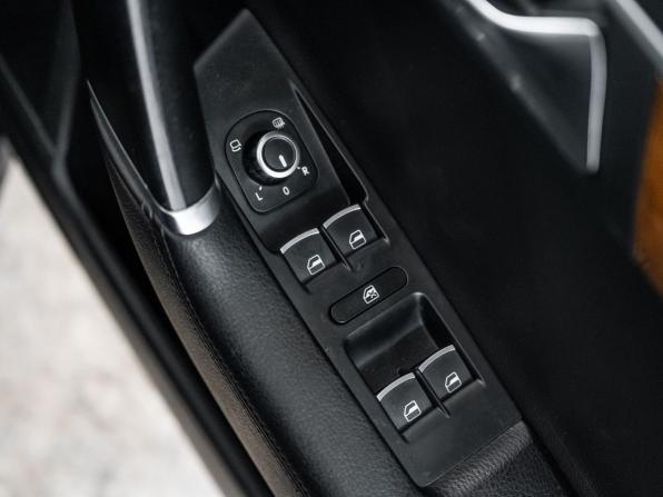 Volkswagen Passat B7 с пробегом 2013 года, цена 1 195 000 рублей, 127088 км, универсал, Автокод Объявления