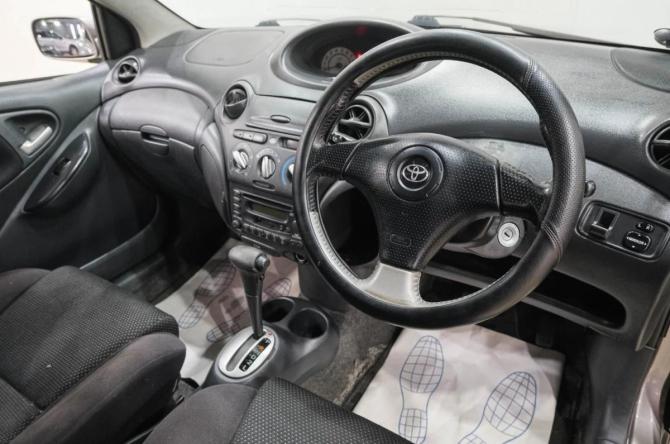 Toyota Vitz I (P10) с пробегом 2001 года, цена 399 000 рублей, 237000 км, хэтчбек, Автокод Объявления