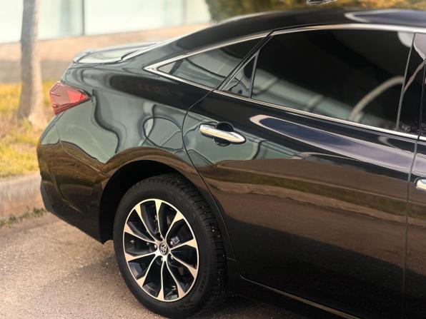 Toyota Avalon V с пробегом 2022 года, цена 3 340 000 рублей, 55547 км, седан, Автокод Объявления