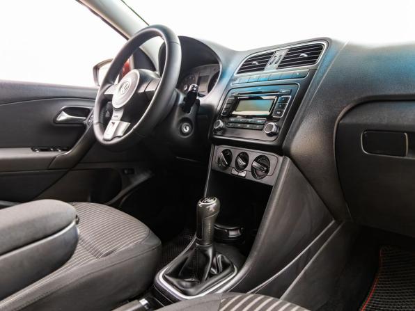 Volkswagen Polo V с пробегом 2011 года, цена 638 000 рублей, 178571 км, седан, Автокод Объявления