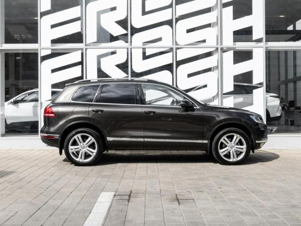 Volkswagen Touareg II Рестайлинг с пробегом 2015 года, цена 3 670 000 рублей, 113272 км, внедорожник, Автокод Объявления