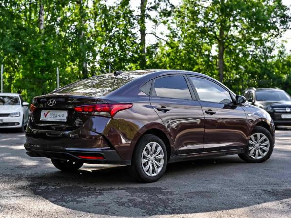Hyundai Solaris II Рестайлинг с пробегом 2021 года, цена 1 390 000 рублей, 155274 км, седан, Автокод Объявления