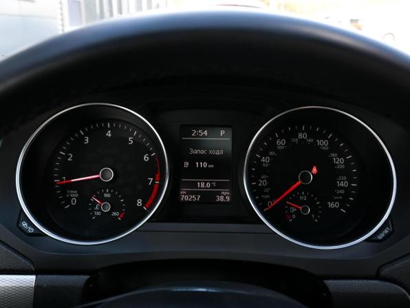 Volkswagen Jetta VI Рестайлинг с пробегом 2017 года, цена 1 489 000 рублей, 70257 км, седан, Автокод Объявления