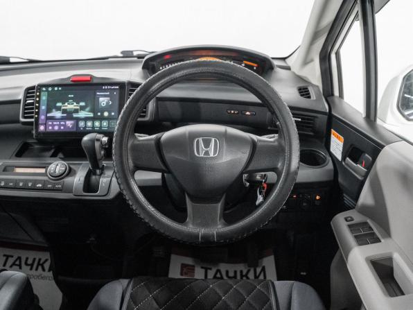 Honda Freed I с пробегом 2010 года, цена 925 000 рублей, 145037 км, компактвэн, Автокод Объявления