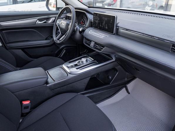 Haval Jolion I с пробегом 2023 года, цена 2 044 511 рублей, 2042 км, внедорожник, Автокод Объявления