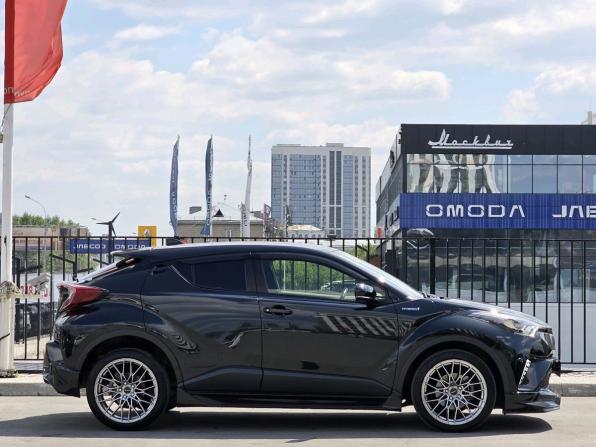 Toyota C-HR I с пробегом 2019 года, цена 1 945 000 рублей, 88230 км, внедорожник, Автокод Объявления