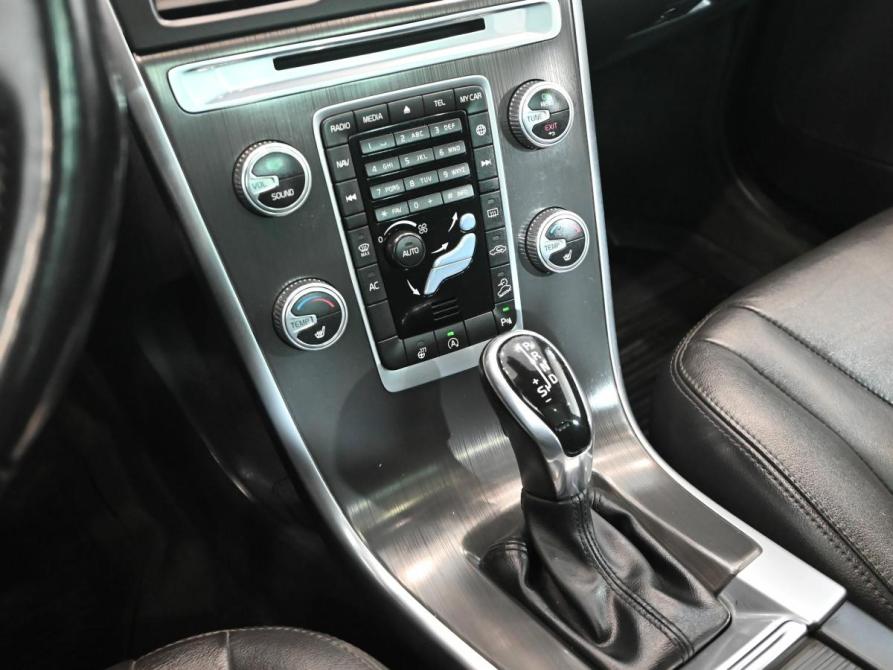Volvo XC60 I Рестайлинг Екатеринбург  - изображение 15