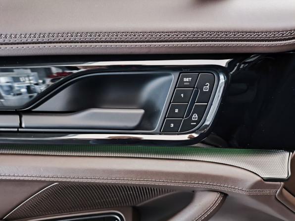 Porsche Panamera III с пробегом 2025 года, цена 19 000 000 рублей, 9068 км, лифтбек, Автокод Объявления