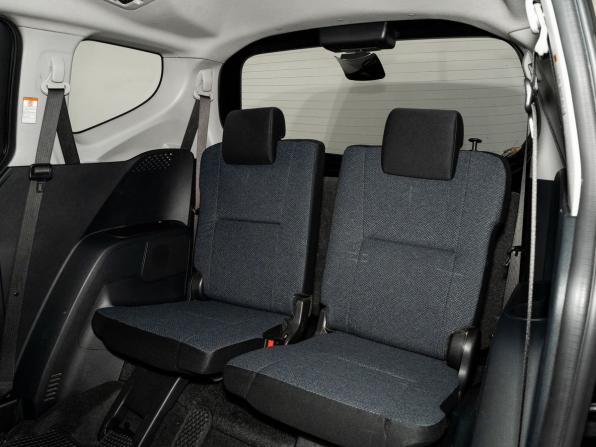 Toyota Sienta II с пробегом 2016 года, цена 1 148 500 рублей, 180360 км, компактвэн, Автокод Объявления