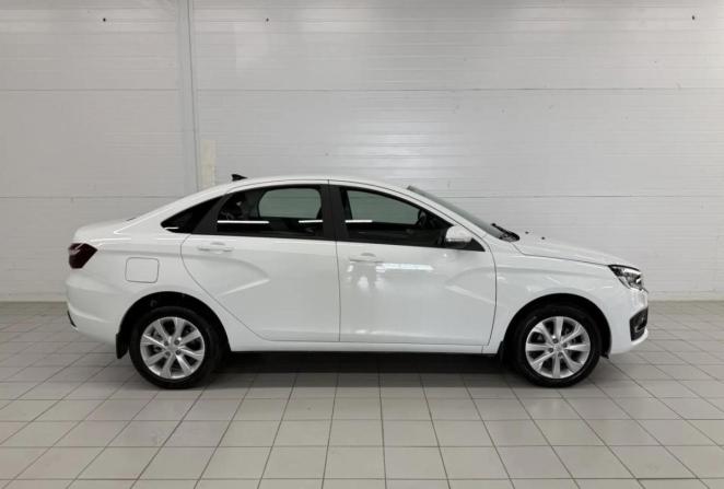Lada (ВАЗ) Vesta I Рестайлинг (NG) с пробегом 2025 года, цена 1 550 000 рублей, 4117 км, седан, Автокод Объявления