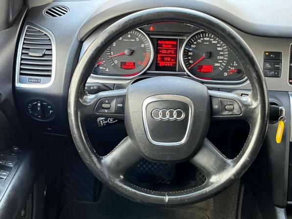 Audi Q7 I (4L) с пробегом 2007 года, цена 949 000 рублей, 235903 км, внедорожник, Автокод Объявления